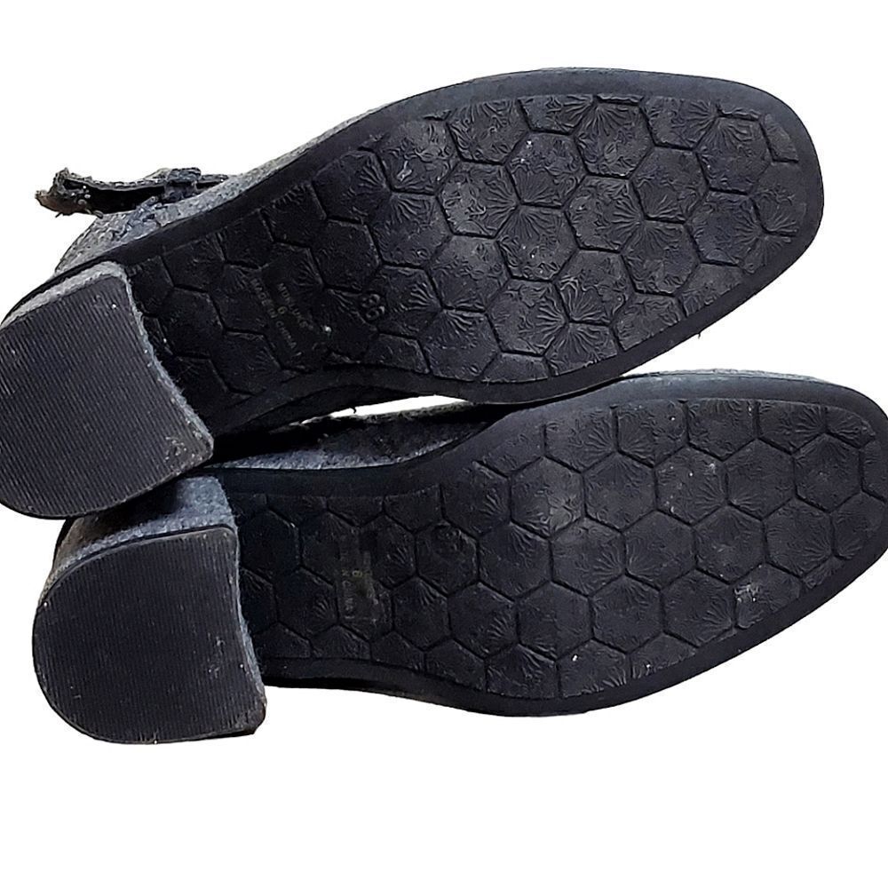 Muk Luks Womens Mae Booties Gray Size 6 Faux Fur Stacked Heel Buckle Accent - Picture 8 of 12